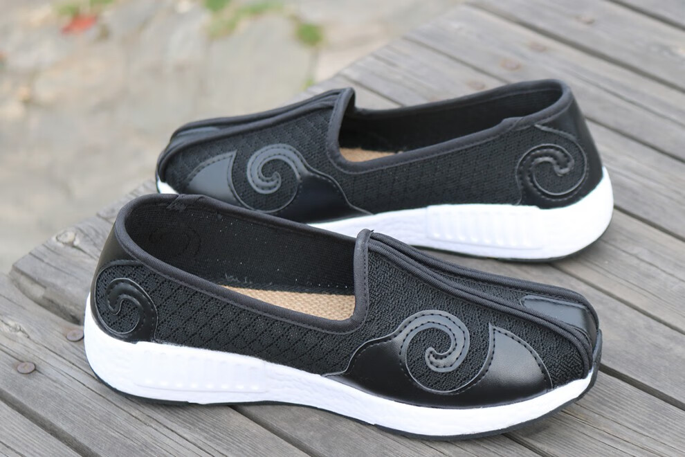 爱韬道士鞋禅意布鞋武当太极拳鞋女道鞋秋冬保暖武术练功鞋男云勾鞋纯