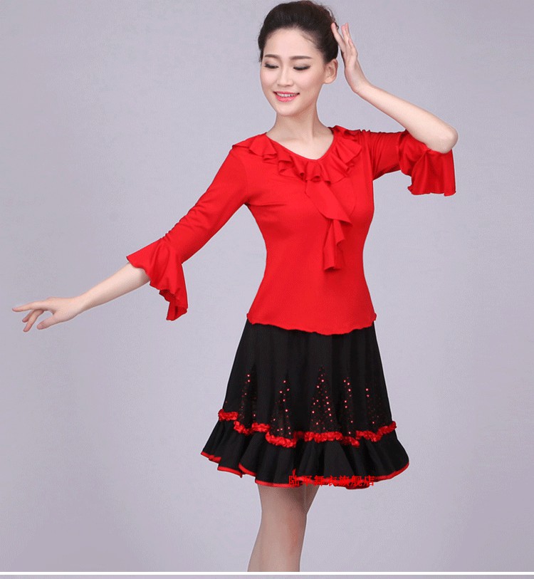 广场舞服装裙子套装新款中老年舞蹈裙红色上衣女跳舞裙 l(105-120斤)