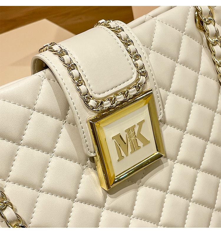 香港mk真皮小香风菱格链条包女大容量托特包单肩大包2022新款米白色