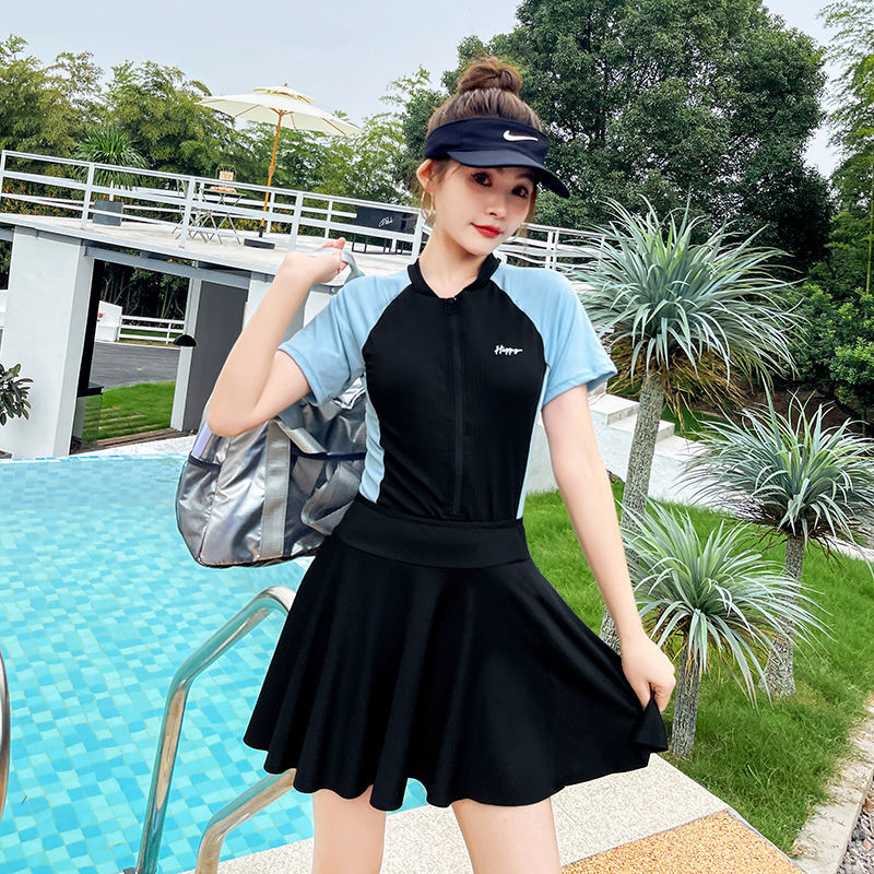 2022热卖运动风连体保守泳衣女装两件套遮肚显瘦学生游泳课温泉小胸