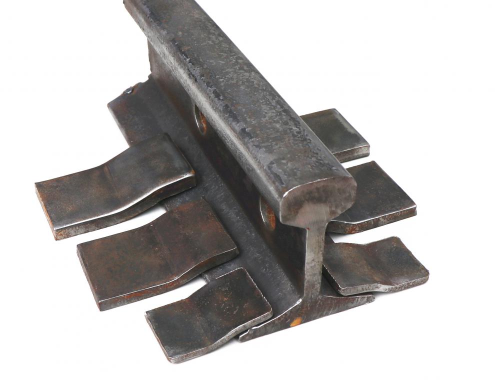 轨道夹板 轨道压板单双梁起重机行车行走钢轨焊压板压轨器轻轨s型焊接