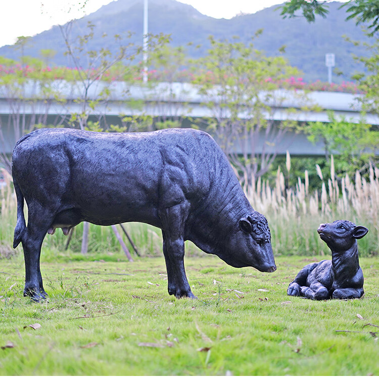 仿真黄牛雕塑摆件动物摆设西门塔尔牛大模型园林景观公园装饰户外米