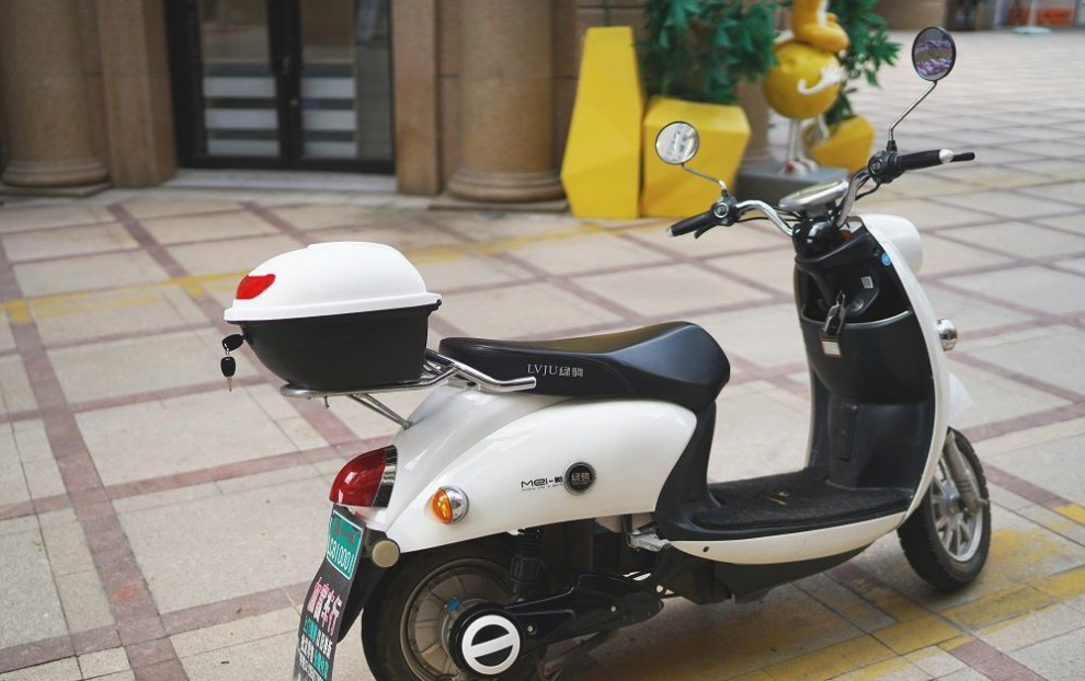 小龟王电动车摩托车尾箱爱玛雅迪绿源九号立马新日储物箱后备箱小龟车