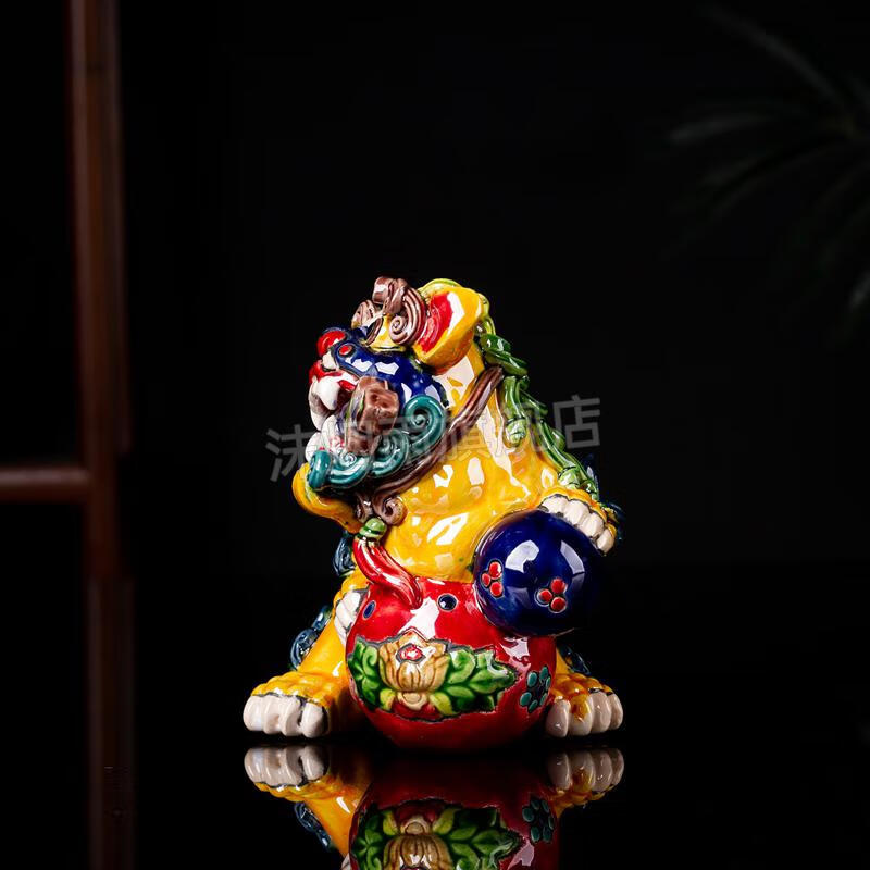 陶瓷七彩麒麟摆件客厅陶瓷艺术品摆件纯手工交趾陶彩陶七彩貔貅对狮子