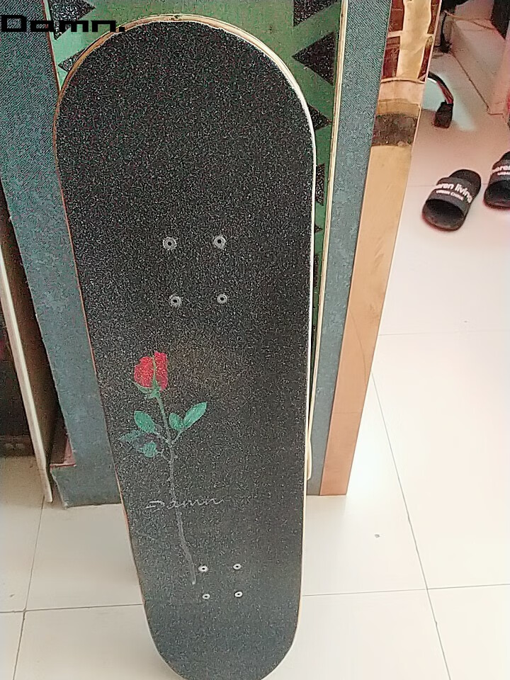 滑板砂纸ins同款蝴蝶玫瑰火影双翘长板气孔粗砂多种款式彩砂黑色new