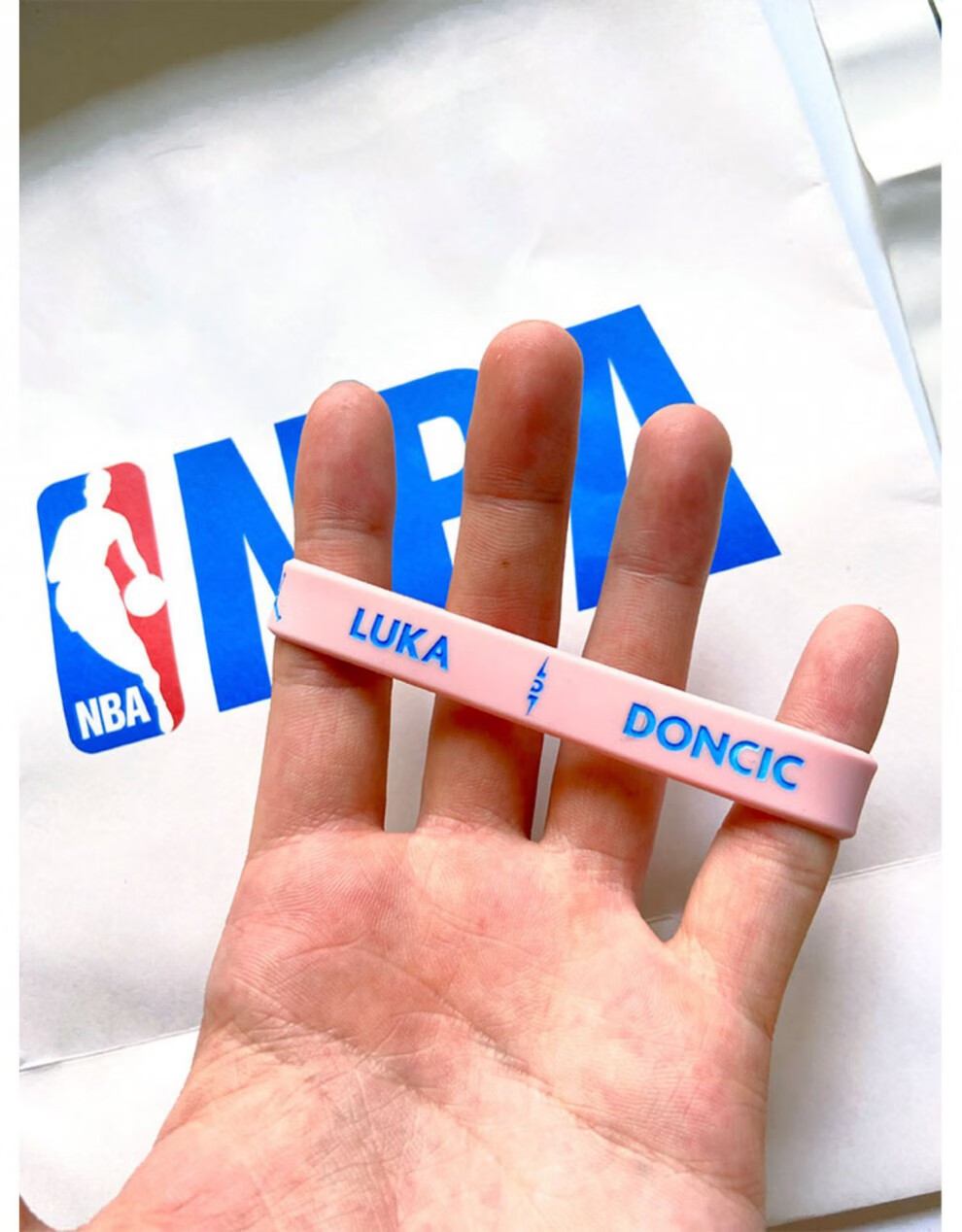 nba新赛季限量版篮球手环配色东契奇小牛队77adidasnikelining官网粉