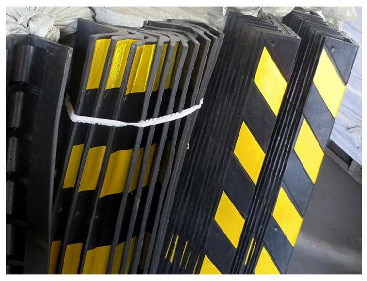 车库反光防撞胶条 警示条防撞柱胶条反光带直角标示车库夜光户外防撞