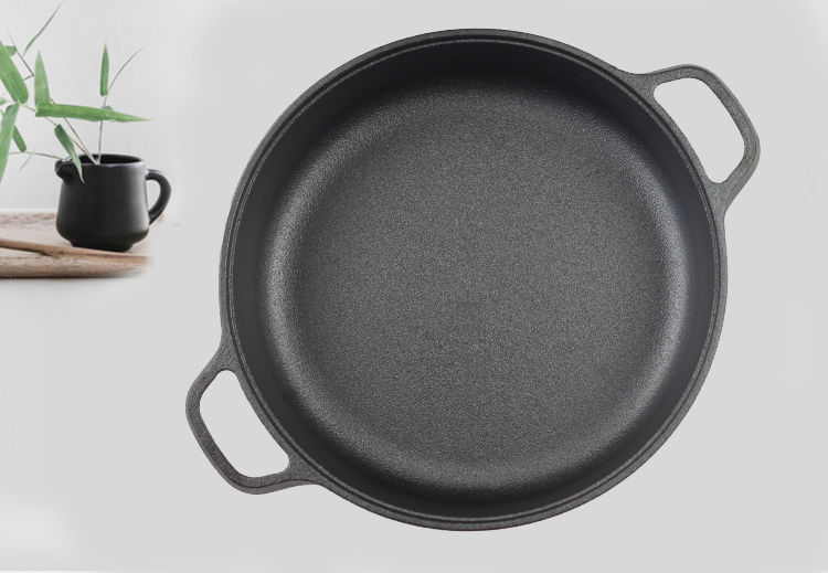 铸铁加厚平底锅水煎包锅加深炖锅煎锅烙饼锅老式生铁锅无涂层不粘木盖