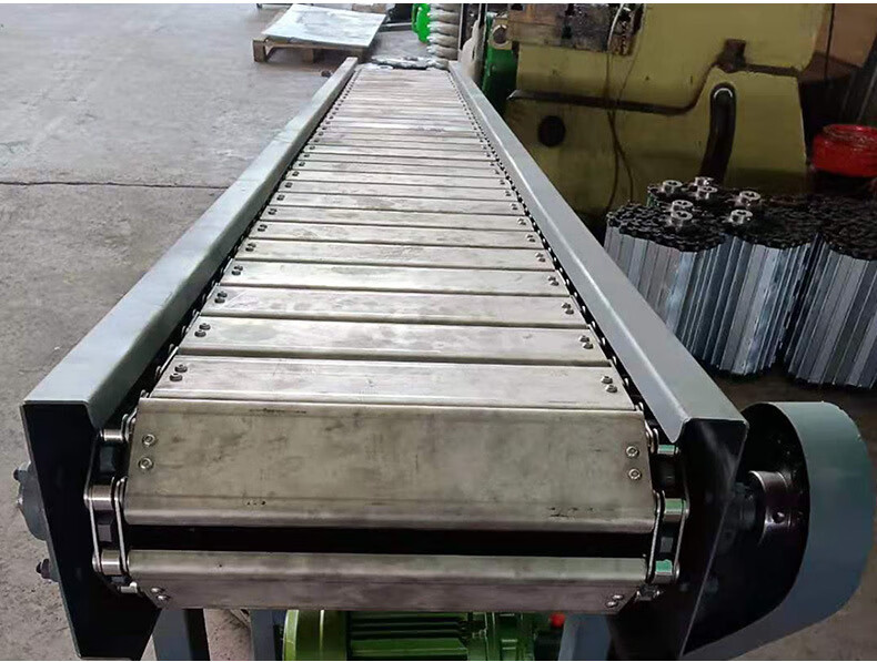 英铸定制重型输送机大型扣板输送机输送器工业鳞板输送机小型皮带平顶