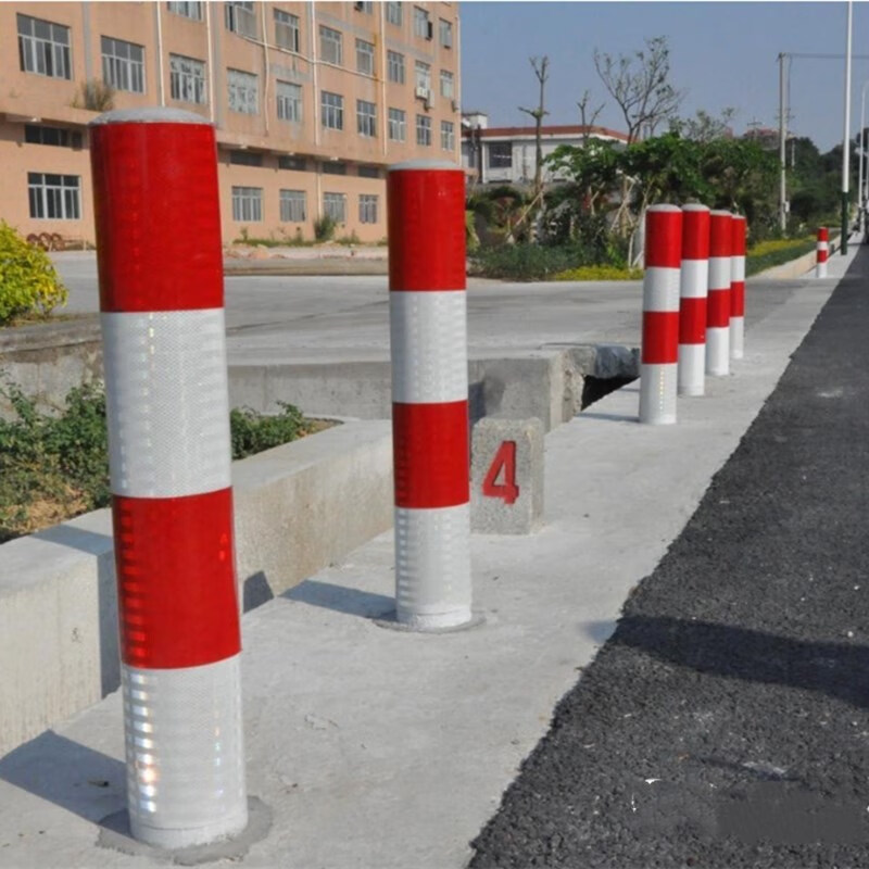 子齐 警示柱反光柱红白道口桩黄黑镀锌钢管立柱防撞柱隔离柱预埋柱 76