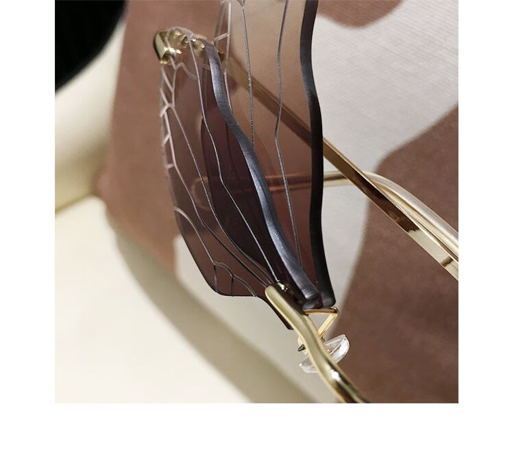 sisyphus彩色翅膀墨镜感欧美翅膀链条装饰墨镜女ins网红沙滩太阳镜