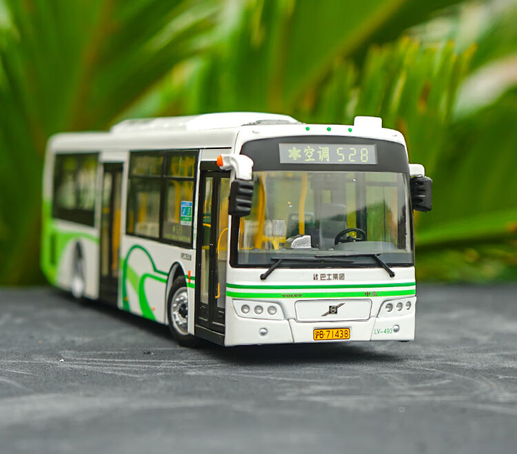 143上海公交车模型沃尔沃申沃客车上海公交车巴士浦东公交巴士模型