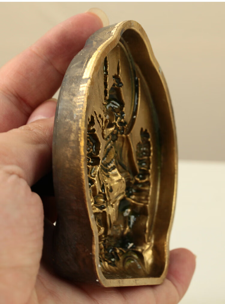 10051915330607商品名称:欧映藏式纯铜莲花生大士模具擦擦密宗供奉