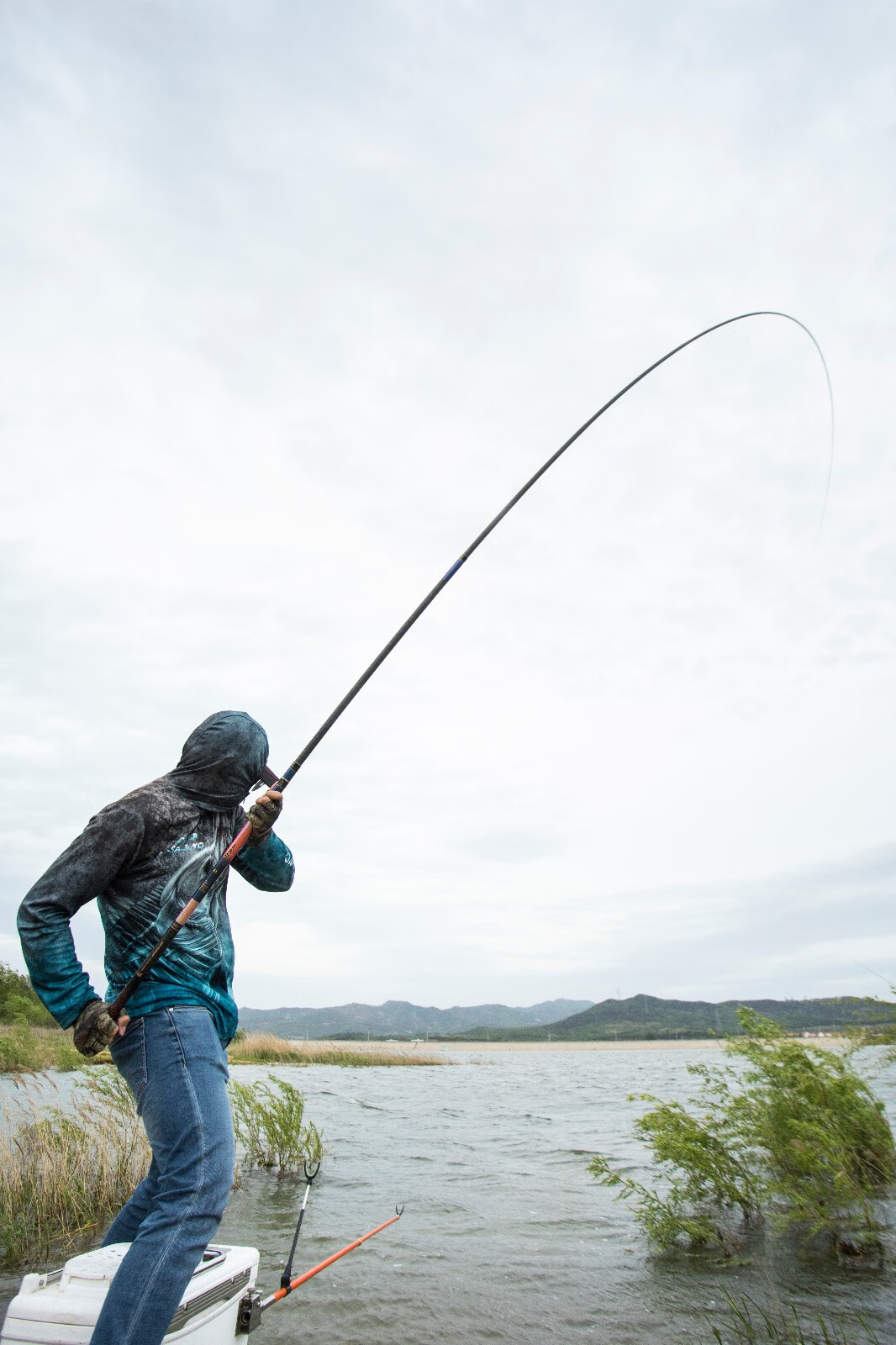 三定位钓鱼竿溪流手竿台钓鱼杆谷麦佐崎精工杆千代松致雅版进口碳素轻