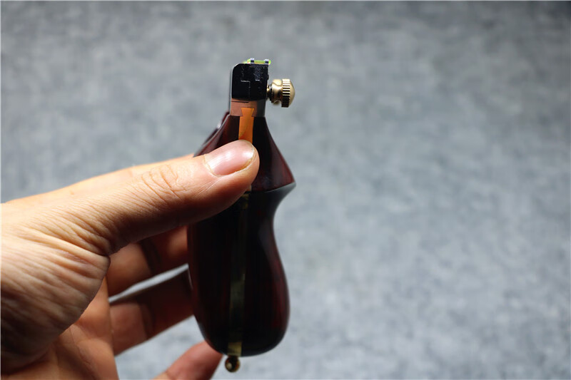 成人竞技掌中宝达摩猎鹰弹弓紫檀木实木黄铜贴片快压夹片神鹰钛合金