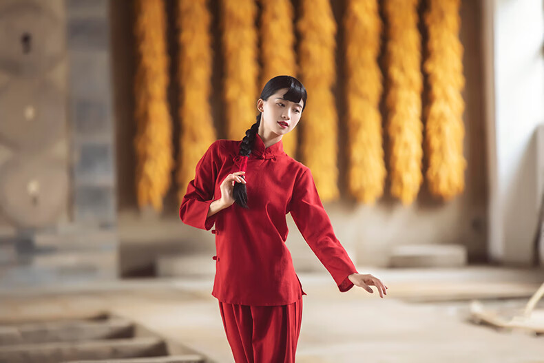 舒裟九儿演出服装女红高粱风农民村姑古典棉麻陕北摄影舞蹈服2022单