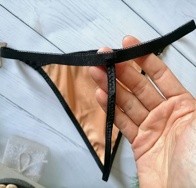 女一根线性感内裤免脱纯欲性感火辣一根线蕾丝色丁面欧美无痕女士内裤