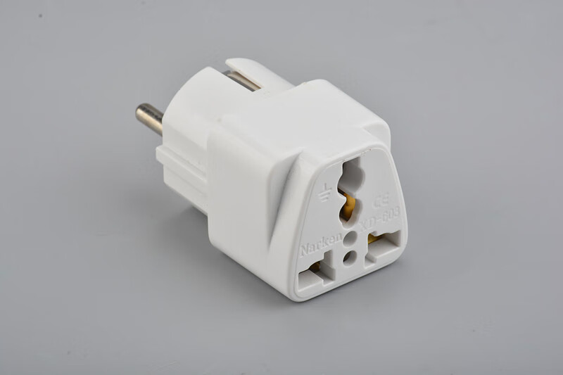 俄罗斯泰国越南巴厘岛印尼欧式圆形圆头插座旅游插头转换器充电用 普