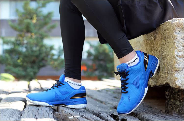 fz羽毛球鞋丹麦fzforza羽毛球鞋男女款运动球鞋击剑鞋透气耐磨防滑夏