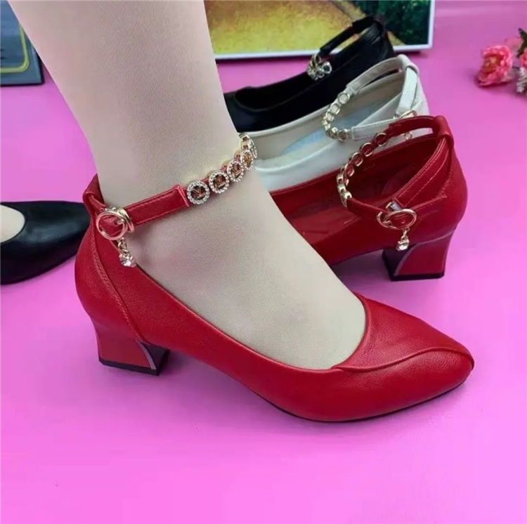 抖音同款金秋女鞋代链款三公分韩版百搭单鞋流彗黑色38标准尺码