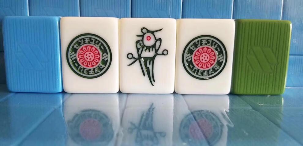麻将牌新款麻将机牌竹丝菱形带小鸟正磁反磁小鸟logo麻将54108绿色