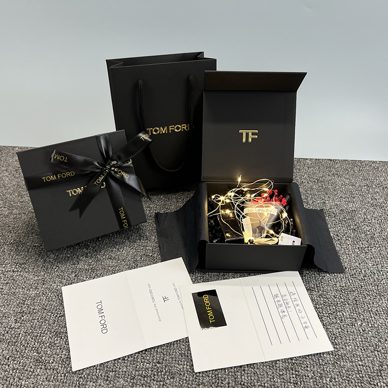 素树家居 新款专柜原版tf纸袋礼盒口红盒tf香水盒包装手提袋购物袋子