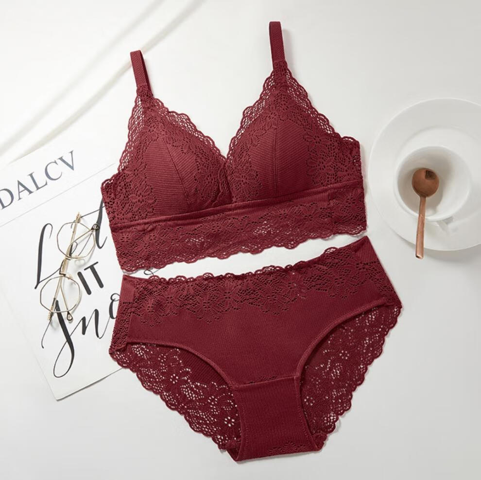 套装维多利亚红色内衣女小胸拢薄款无钢圈舒适蕾丝文胸罩套装 酒红色