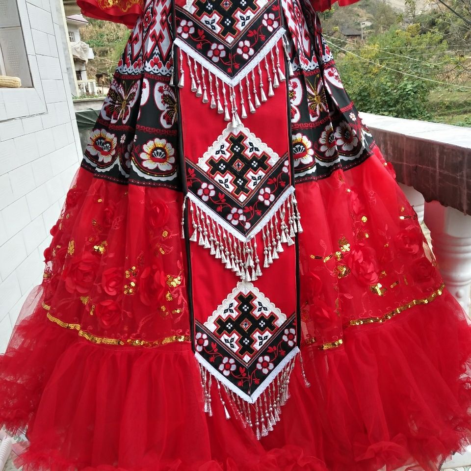 hzcl新品婚纱礼服阿卯苗族服装舞台演出服装少数民族婚纱伴娘团礼服