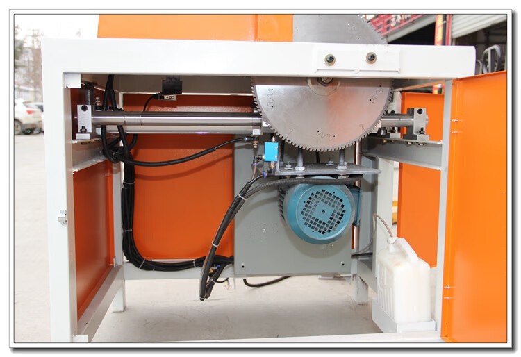 直切90度半自动锯角码铝板型材铝合金铝材切割机精密断料机405液压带