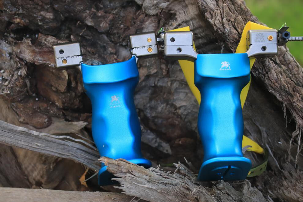 【可发新疆】阿拉善玉皇大帝二代钛合金扁皮筋弹弓竞技弹弓强力高精准