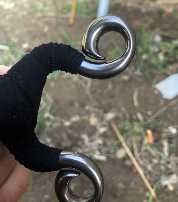 崛适精品冷弯传统弹弓威力大射程远冷弯弹弓440渐变狐狸手工定做钛