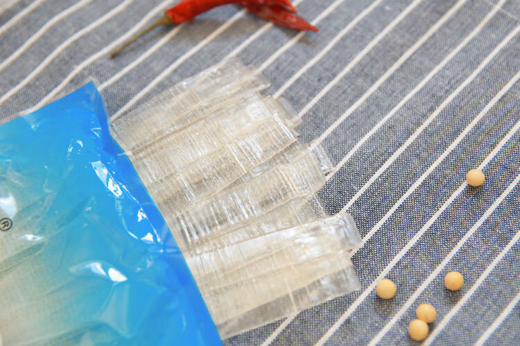 年货东北特产东北大拉皮 水晶拉皮凉皮 凉拌宽粉皮 干拉皮160g 5袋