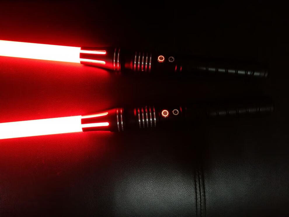 星球大战光剑电影原版星球大战原力激光剑可拆金属发声光成人玩具生日