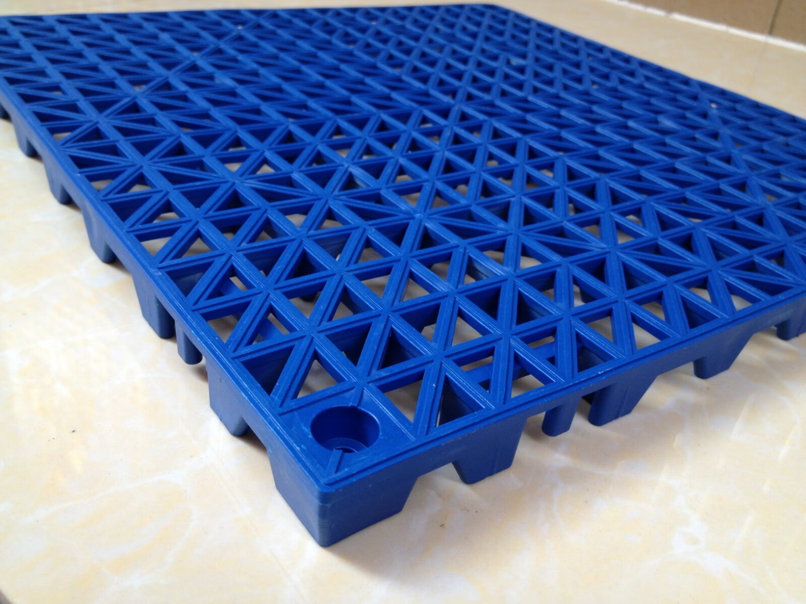 加厚工程地垫浴室淋浴防滑塑料拼接垫卫生间厨房隔水pvc胶垫灰色30x30