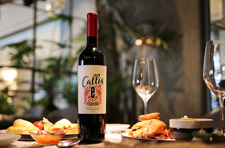 阿根廷进口红酒 等候半甜红葡萄酒柔顺不涩 约会浪漫表白杯中时光 灰