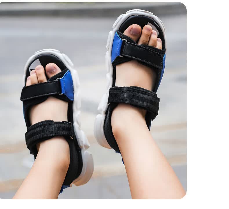 男童凉鞋2022新款夏季中大童软底防滑小男孩沙滩鞋儿童潮男童鞋子黑红