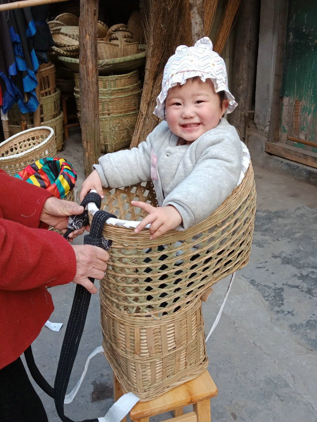 2022新款可狄背小孩的背篓背娃娃的背篼纯手工竹编小