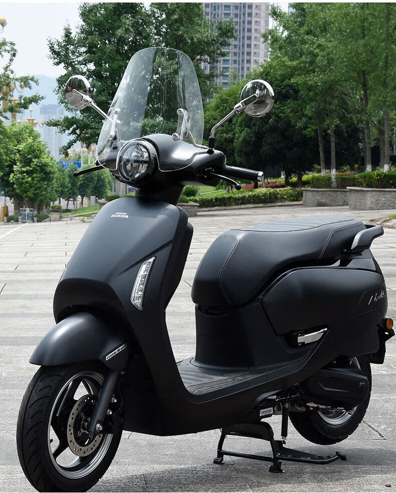 适用于新大洲本田ns125la风挡ns125la复古踏板摩托车高清挡风玻璃板改