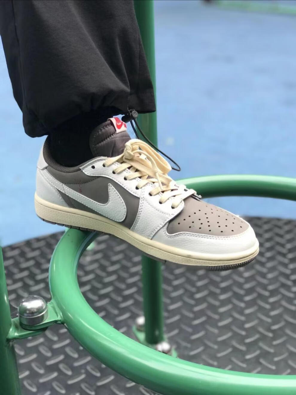 莎图蜜aj1 low 白棕倒钩反转摩卡复古休闲运动篮球鞋男女同款dm7866