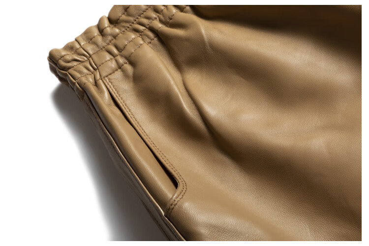 真皮短裤新款宽腿高a级小羊皮女皮裤松紧腰时尚裤子直筒裤 利休白茶色