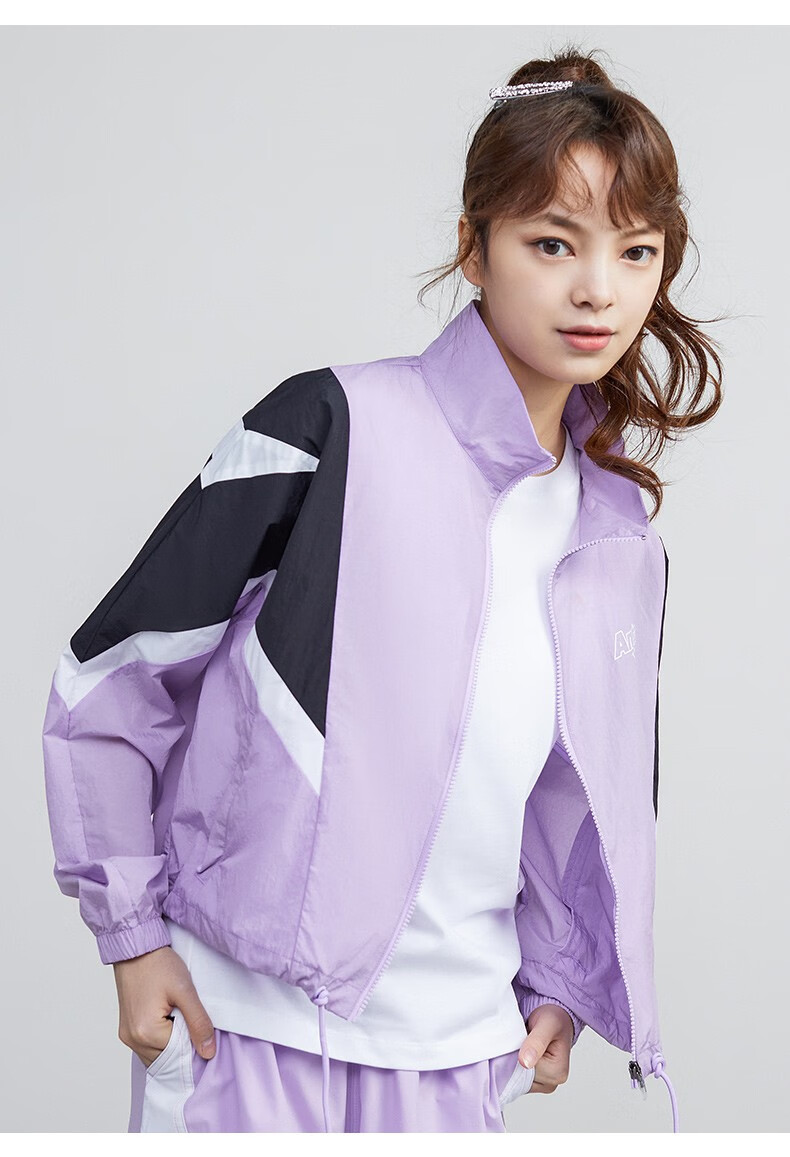 商场同款安踏运动外套女生2022春季新款梭织潮流连帽外套短款上衣休闲