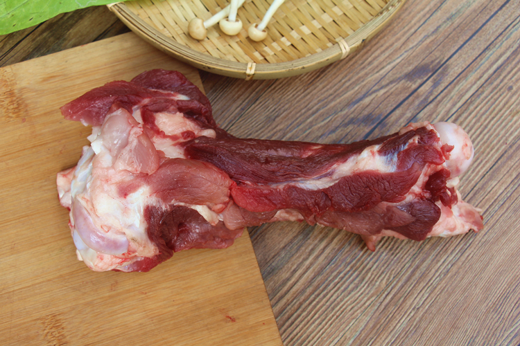 永相惜 带肉猪大骨新鲜猪骨头1000g猪腿骨猪筒骨猪棒骨带肉猪骨头农家