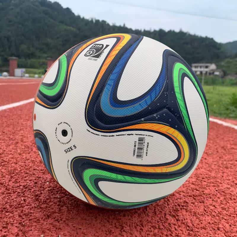 足球世界杯 世界杯足球2014巴西世界杯桑巴荣耀 5号比赛纪念专用足球