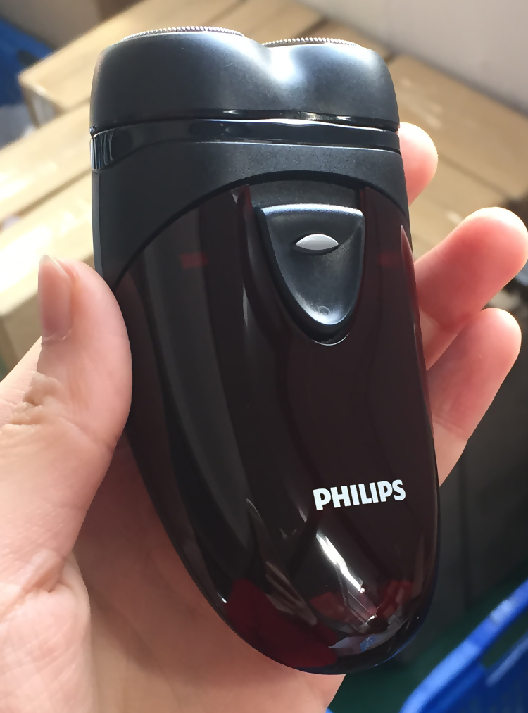 飞利浦电动剃须刀pq206便携干电池式刮胡刀胡须刀浮动原装pq206标配