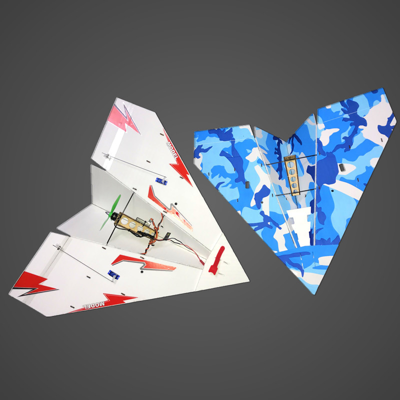 遥控纸飞机固定翼滑翔机航模遥控固定翼小型纸飞机耐摔魔术板三角翼