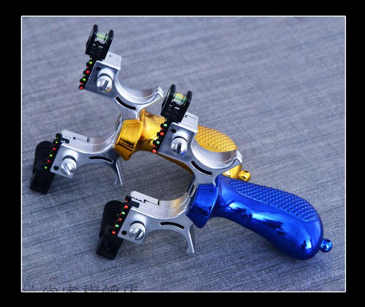 高精准暴力98k弹弓大成人扁皮弓户外竞技激光弹弓架金色款红外水平