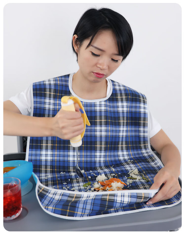 老人护理用吃饭围裙围兜用的饭兜防水老年人成人口水巾大号用品双层