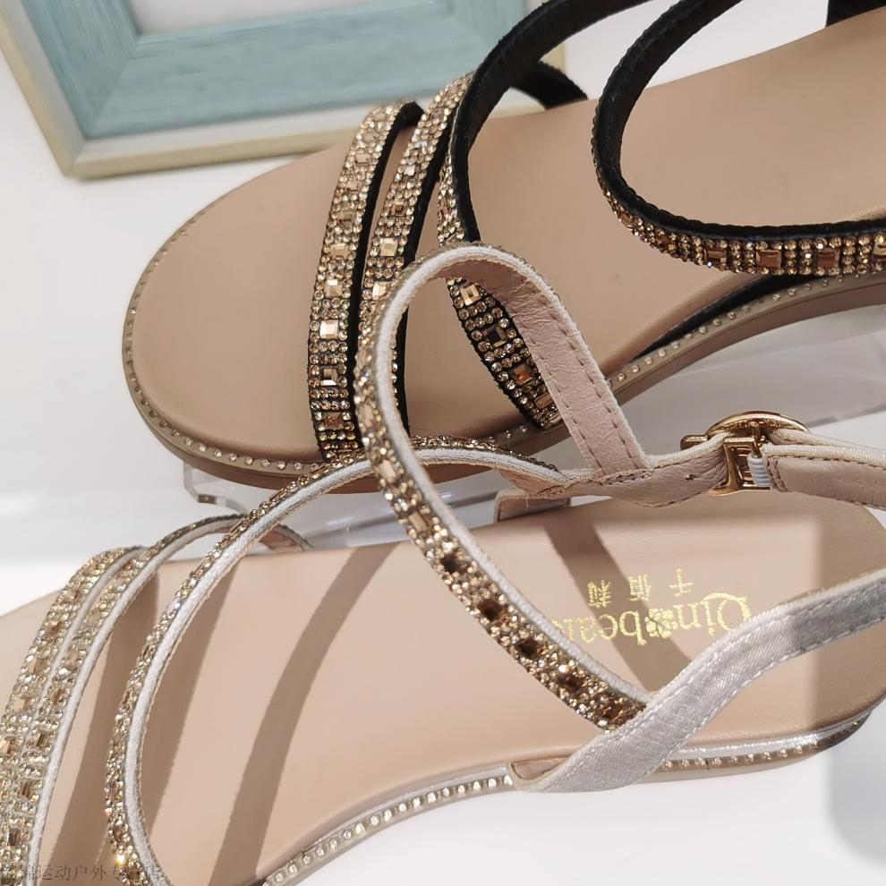 千百莉女鞋千佰莉新款夏季凉鞋闪亮设计款平底2022女鞋通勤可爱舒适