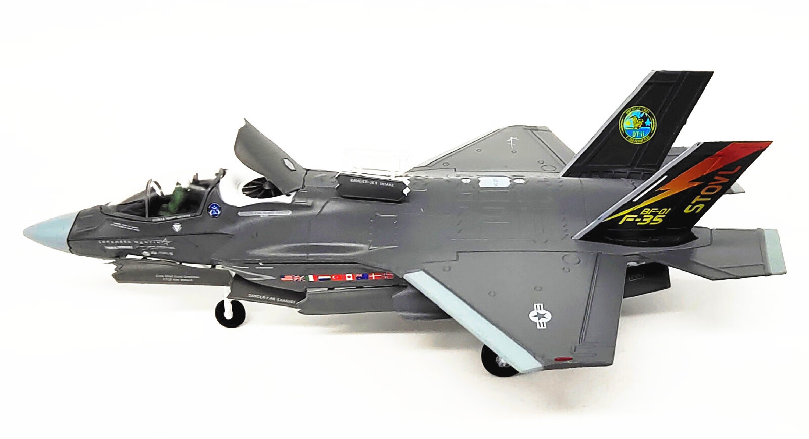 f35战斗机航模收藏 1:72空军f35b隐形模型飞机轰炸机合金仿真成品摆件