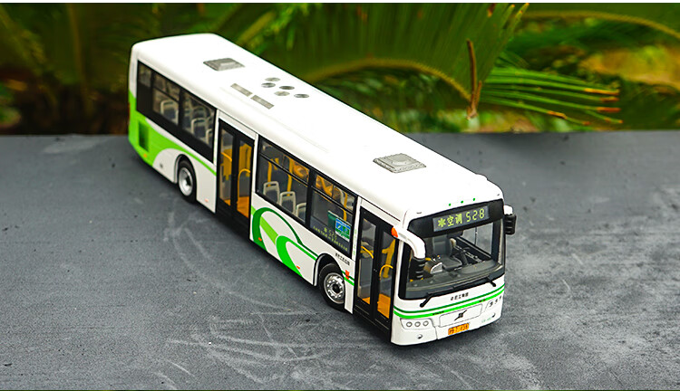 143上海公交车模型沃尔沃申沃客车上海公交车巴士浦东公交巴士模型